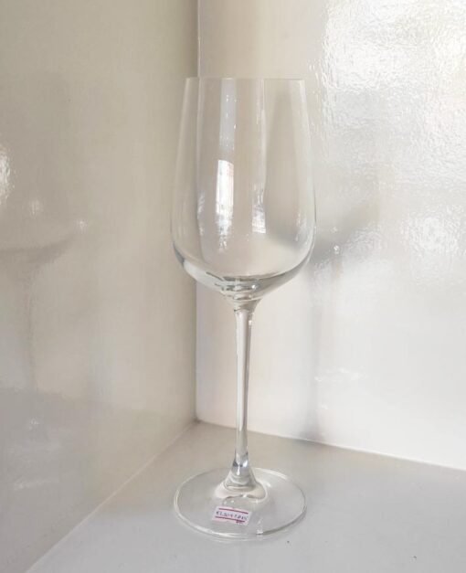 G94947, 5LS04CD15 HONG KONG HIP CHARDONNAY